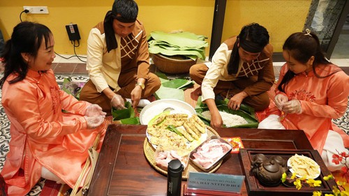 Tết Hoàng cung: Lan tỏa hương sắc Tết cổ truyền