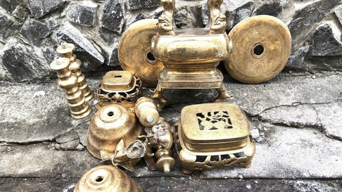 Nghề chùi bóng lư đồng dịp Tết cổ truyền ở vùng đất Tây Đô