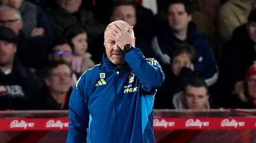 Đội bóng Premier League chính thức có lần thứ ba thay HLV trong mùa giải