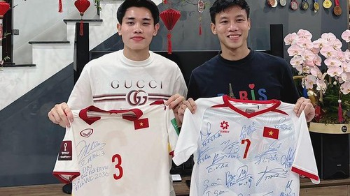 Đình Bắc nhận thông điệp đặc biệt từ đàn anh nổi tiếng dịp cận tết Nguyên Đán Bính Ngọ