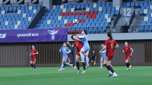 Đội tuyển nữ Việt Nam thua đậm Trung Quốc, Thanh Nhã lên tiếng