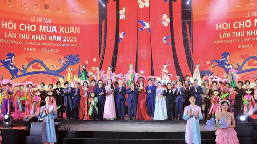 Lễ bế mạc Hội chợ Mùa Xuân lần thứ nhất năm 2026