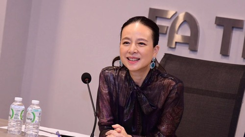 Tin nóng thể thao sáng 15/2: Madam Pang báo tin vui cho bóng đá Thái Lan, Guardiola chê chiến thắng của Man City