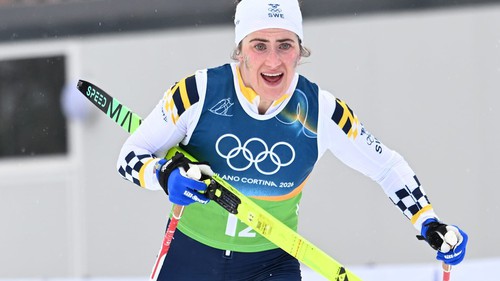 Olympic mùa Đông gây bất ngờ khi VĐV trượt tuyết bằng một chiếc ván vẫn giành huy chương