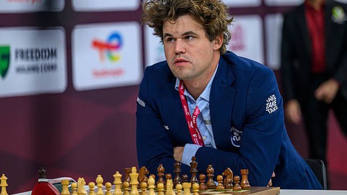 'Vua cờ' Magnus Carlsen vô địch thế giới Freestyle: Định nghĩa lại cờ vua không khai cuộc