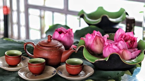 Trà sen Tây Hồ - hương vị bản sắc văn hóa Việt độc đáo