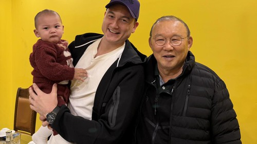 HLV Park Hang Seo gửi lời chúc năm mới đến người hâm mộ Việt Nam