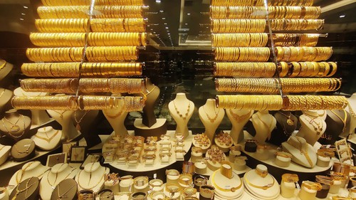 Giá vàng thế giới lao dốc khi căng thẳng địa chính trị hạ nhiệt