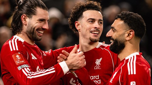 Dàn sao Liverpool chúc Tết người hâm mộ Việt Nam