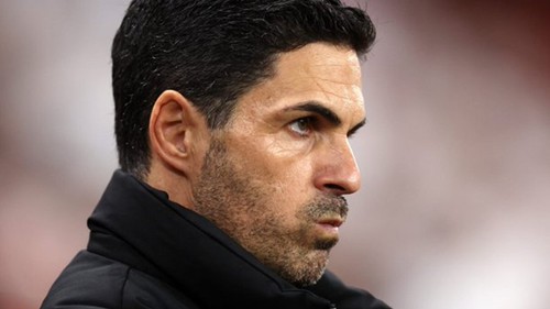 HLV Mikel Arteta tiết lộ lý do 'ngó lơ' người muốn xin chữ ký