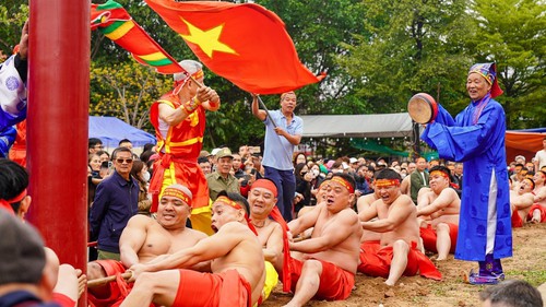 Trò chơi dân gian ngày Tết - chất keo gắn kết cộng đồng