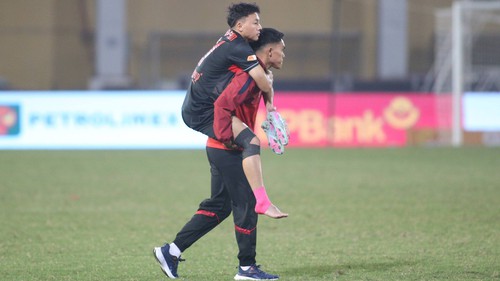 Thái Sơn đứt dây chằng, sẽ phải phẫu thuật