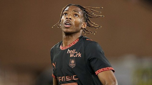 Ngôi sao trị giá 60 triệu bảng Liverpool vừa 'nẫng tay trên' của Chelsea là ai?