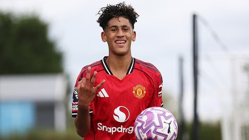 Viên ngọc mới của MU khiến bóng đá Anh dậy sóng