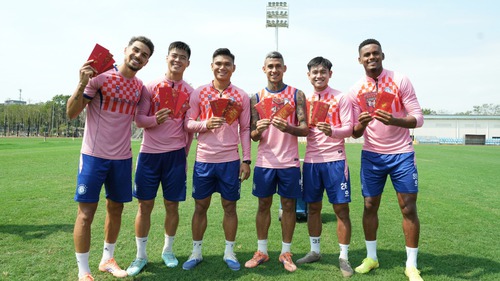 HLV Harry Kewell: 'Nếu đủ tốt, chúng tôi sẽ tiệm cận nhóm đầu bảng'