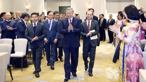 Tổng Bí thư Tô Lâm gặp gỡ bà con cộng đồng và các cơ quan đại diện Việt Nam tại Hoa Kỳ