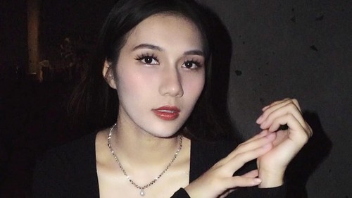 Hot girl bóng chuyền Việt Nam đẹp như sao Châu Âu vừa đón sinh nhật đúng tết Bính Ngọ đã ra sân tập luyện