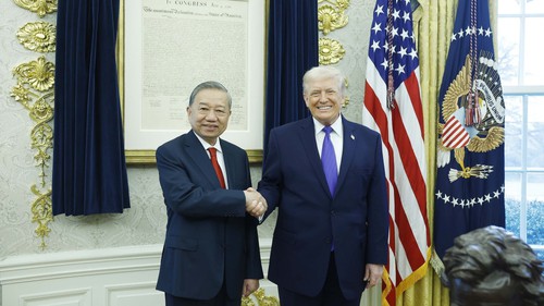 Khi một dân tộc từng đi qua chiến tranh bước ra thế giới để kiến tạo hòa bình