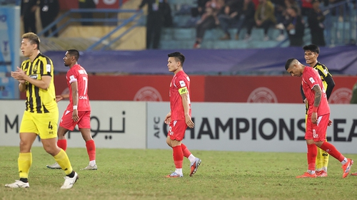 Bóng đá Việt Nam: Cái giá của sự chủ quan