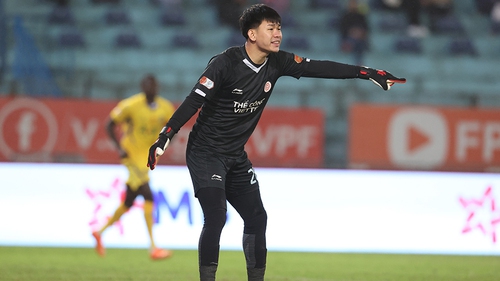 Thủ môn Văn Việt: 'Khó chọn người hay nhất Việt Nam hiện tại'