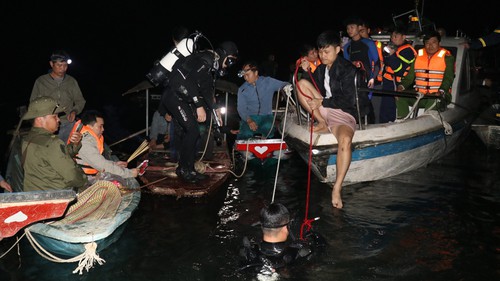 Lào Cai: Khẩn trương khắc phục vụ chìm tàu khách trên hồ Thác Bà