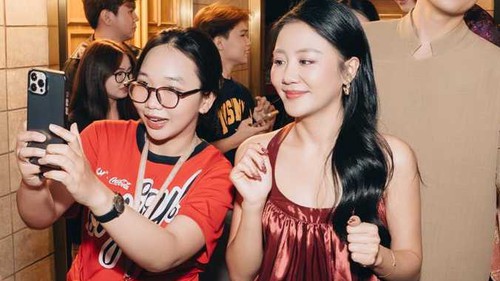 Văn Mai Hương: “Tôi là người hiếm hoi ở trường quay phát biểu nhiều nhất với Trấn Thành”