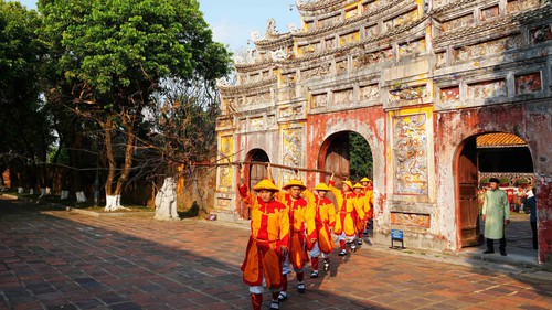 Lễ Hạ nêu khép lại Tết Nguyên đán tại Đại Nội Huế