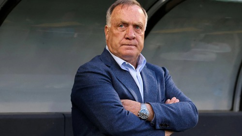 Tin nóng thể thao tối 24/2: HLV làm nên kỳ tích World Cup từ chức; sao Real xin lỗi người hâm mộ Trung Quốc