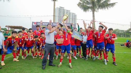 Bóng đá trẻ Việt Nam và nỗi niềm khó nói