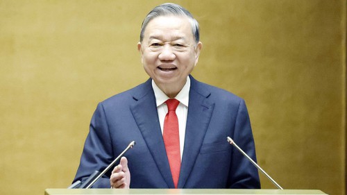 Hai điểm tựa cho một hành trình dài