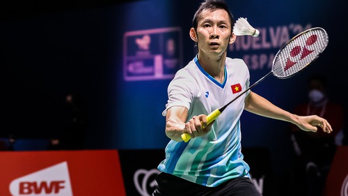 Tượng đài cầu lông Nguyễn Tiến Minh giành vé vào vòng đấu chính giải đấu tại Singapore