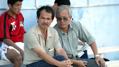 Vị quân sư lẫy lừng của bầu Đức qua đời, 'Zico Thái' ngậm ngùi tiễn biệt