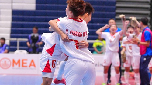 ĐT Australia và Thái Lan vào bán kết Đông Nam Á, tuyển Việt Nam vẫn phải chờ