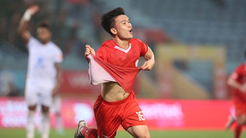 Trò cưng của HLV Troussier bất ngờ tỏa sáng