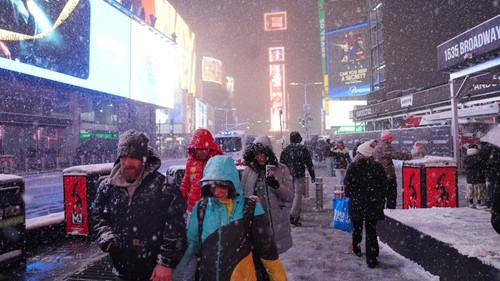 Miền Đông Bắc nước Mỹ nỗ lực dọn dẹp sau cơn bão tuyết dữ dội