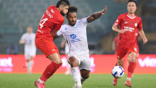 Xuân Son lạc lõng giữa 'khủng hoảng' của CLB Nam Định