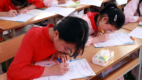 Nét đẹp lễ khai bút trên quê hương Trạng nguyên nhỏ tuổi nhất lịch sử