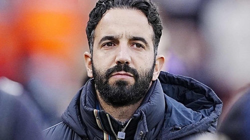 Xác định số tiền MU bồi thường cho HLV Amorim