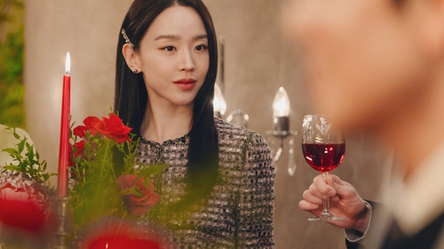 "Nghệ thuật lừa dối của Sarah" gây sốt toàn cầu: Shin Hye Sun và hành trình chinh phục màn ảnh 