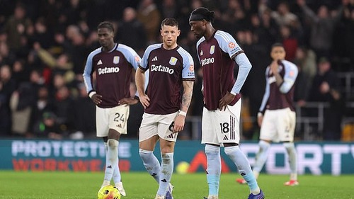 Đối thủ cạnh tranh top 4 của MU gây sốc khi thua trắng đội cuối BXH Premier League