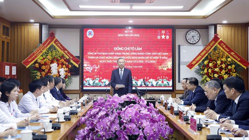 Tổng Bí thư Tô Lâm: Mỗi thầy thuốc phải là điểm tựa của người bệnh trong những thời khắc khó khăn nhất