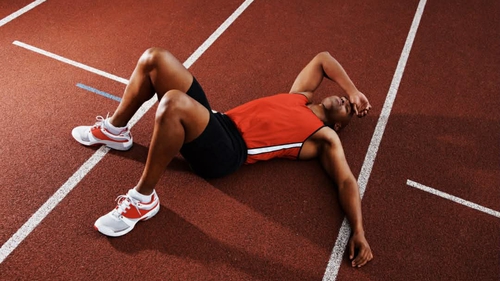 Giấc ngủ là phòng thí nghiệm sinh học của nhà vô địch thể thao!