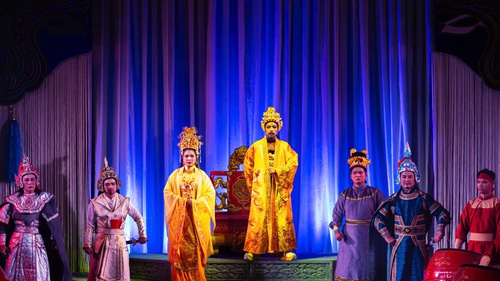 Cải lương Vàm Cỏ ra mắt khán giả Hà Nội sau sáp nhập