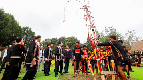 Phó Thủ tướng Mai Văn Chính dự sự kiện “Sắc Xuân trên mọi miền Tổ quốc”