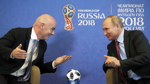 FIFA muốn gỡ lệnh cấm với bóng đá Nga