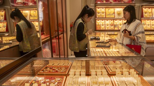 Giá vàng và bạc phục hồi mạnh mẽ sau đợt bán tháo