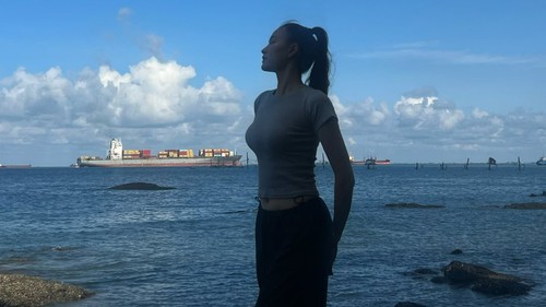 Hoa khôi bóng chuyền Việt Nam thi đấu cho 3 đội bóng ở mùa giải 2026, nhận vinh dự đặc biệt ở tuổi 27