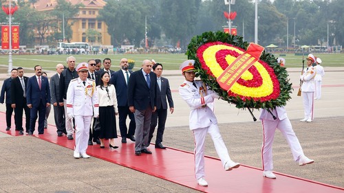 Chủ tịch Hạ viện Jordan viếng Lăng Chủ tịch Hồ Chí Minh, tham quan Hoàng thành Thăng Long