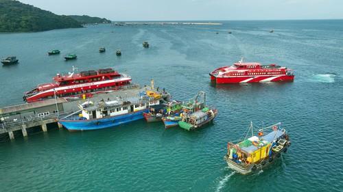 Đặc khu Cô Tô miễn phí vé tàu ra vào đảo ngày 29 Tết