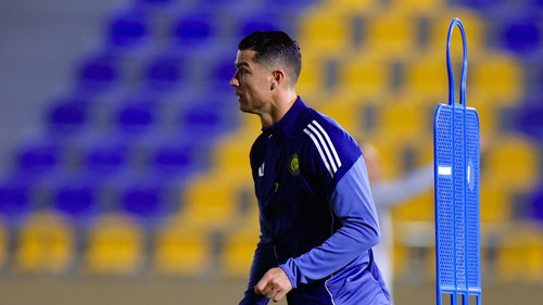 Tin nóng thể thao tối 5/2: Ronaldo chấm dứt đình công ở Al Nassr, 'thần đồng' cầu lông Việt Nam tiếp tục thăng hạng